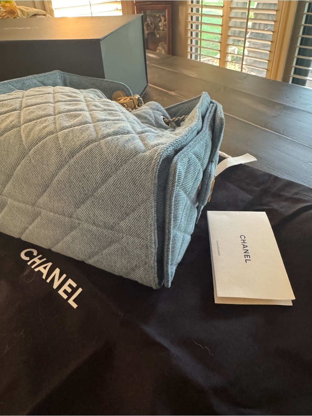 CHANEL Light Blue Quilted Denim Shoulder Bag with Gold-Tone Chain - Picture 7 of 15